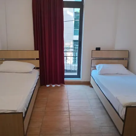 1 Minute From City Center - Double Size Bed